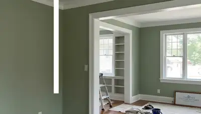 Professional interior trim painting with clean lines and sharp edges in an Oak Park, IL home